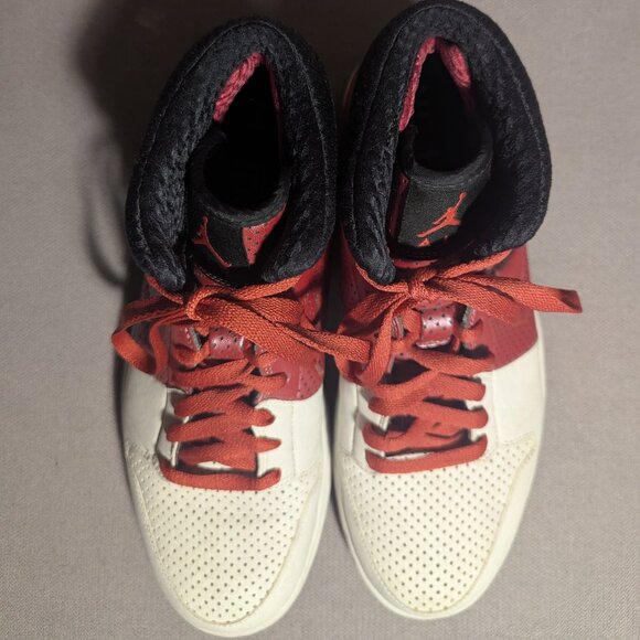 2010 Air Jordan Alpha 1 ‘W3Lcome Home’ - Picture 3 of 7